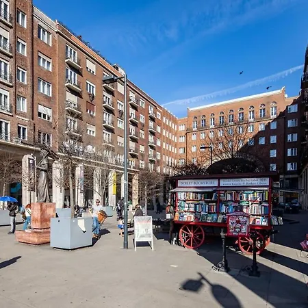 Ultra Luxy * Βουδαπέστη