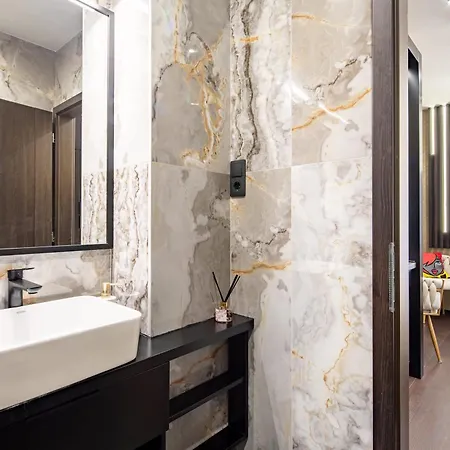 Ultra Luxy Apartament *